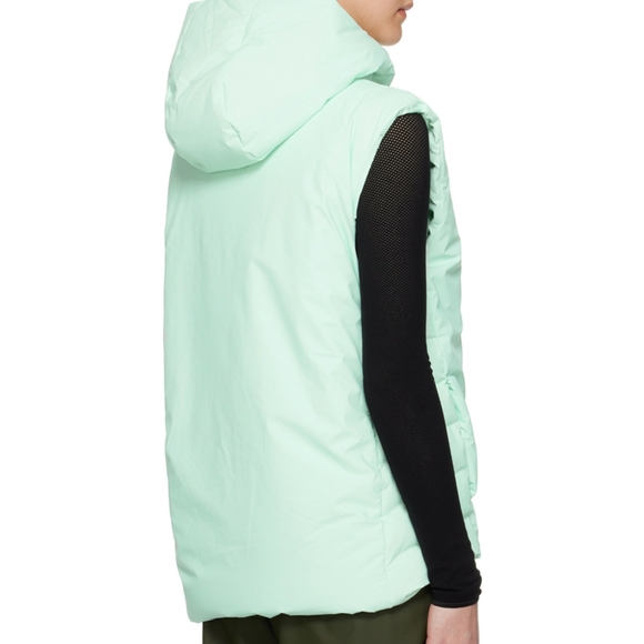 Rains Loop Vest - Picture 3 of 4